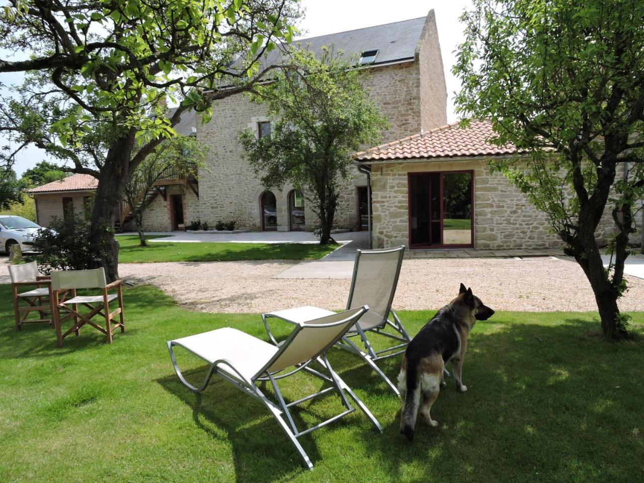 Le Manoir Du Pas Jahan Couëron Exterior foto